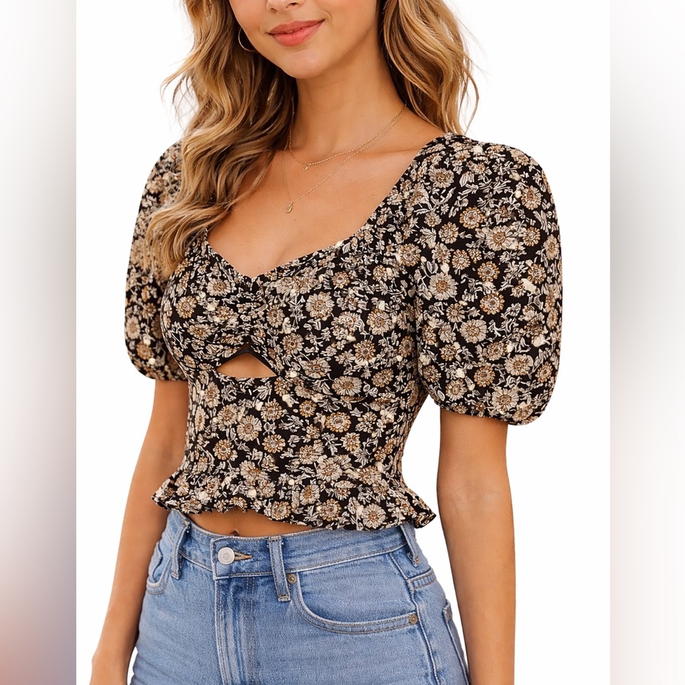 REVOLVE Heartloom Floral Puff-Sleeve Crop Top